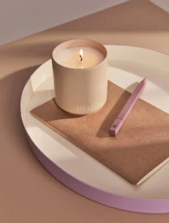 Design Letters Duftkerze, Groß, Beige -Innendekorationen 10107001BEIGEHELLO lifestyle