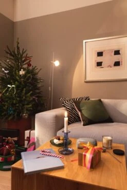 Frama Duftkerze Komorebi, 170 g -Innendekorationen 2021 09 30 FDS Valmiit VVV 32 1