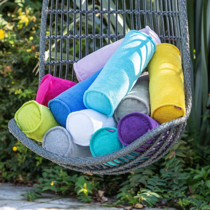 Farbenfreunde FRESH Frottee Nackenrolle Groß - Mit Füllung - Ø 25 Cm - Länge 60 Cm - Sunflower 4 Farbenfreunde FRESH Frottee Nackenrolle Groß - Mit Füllung - Ø 25 Cm - Länge 60 Cm - Sunflower – Bild 2