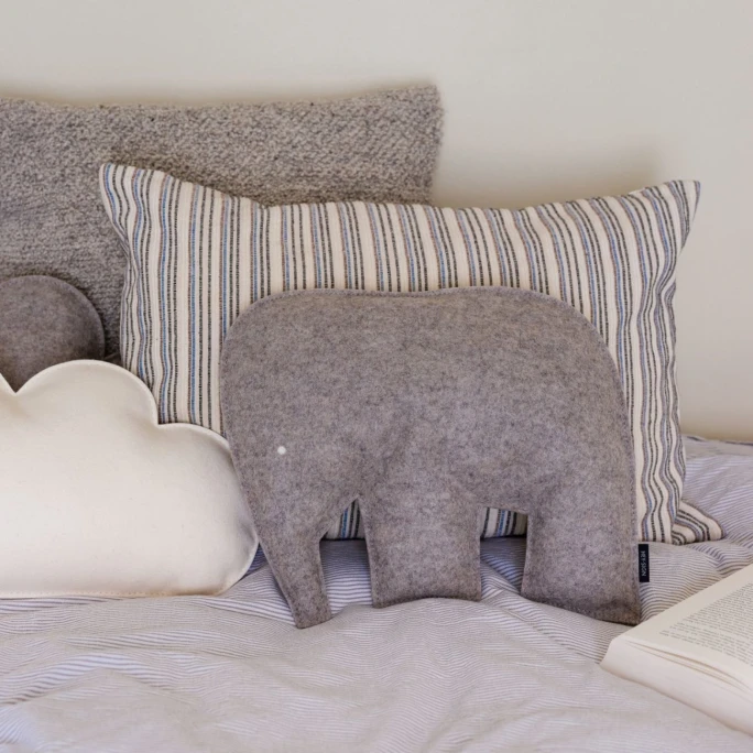 Hey-SIGN WOLKE Kissen Mit Füllung - 47,5x26x7 Cm - Wollweiß 6 Hey-SIGN WOLKE Kissen Mit Füllung - 47,5x26x7 Cm - Wollweiß – Bild 4