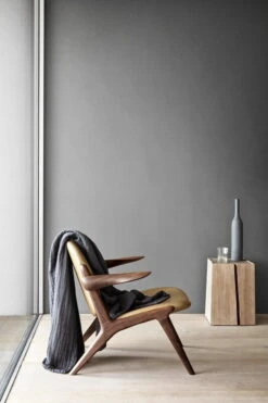 The Organic Company 6-lagige Weiche Decke, Dunkelgrau -Innendekorationen 6Layer Soft Blanket Dark Grey Lifestyle 01