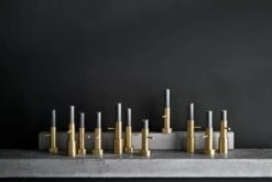 Fritz Hansen JH 1 Kerzenhalter, Messing 10 Fritz Hansen JH 1 Kerzenhalter, Messing -Innendekorationen 8406 Objects Candleholder single 1 and 2