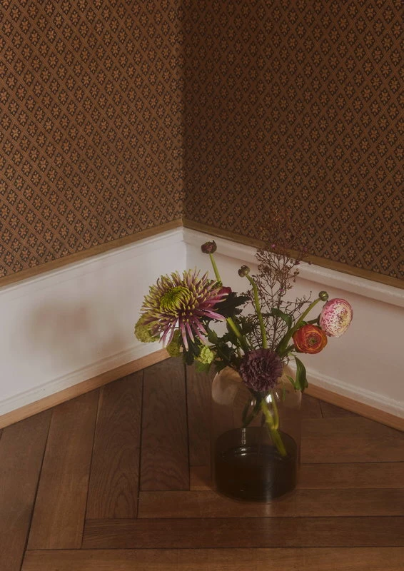 AYTM Windlicht Tota, Bernsteinfarben – Schwarz 6 AYTM Windlicht Tota, Bernsteinfarben – Schwarz – Bild 4