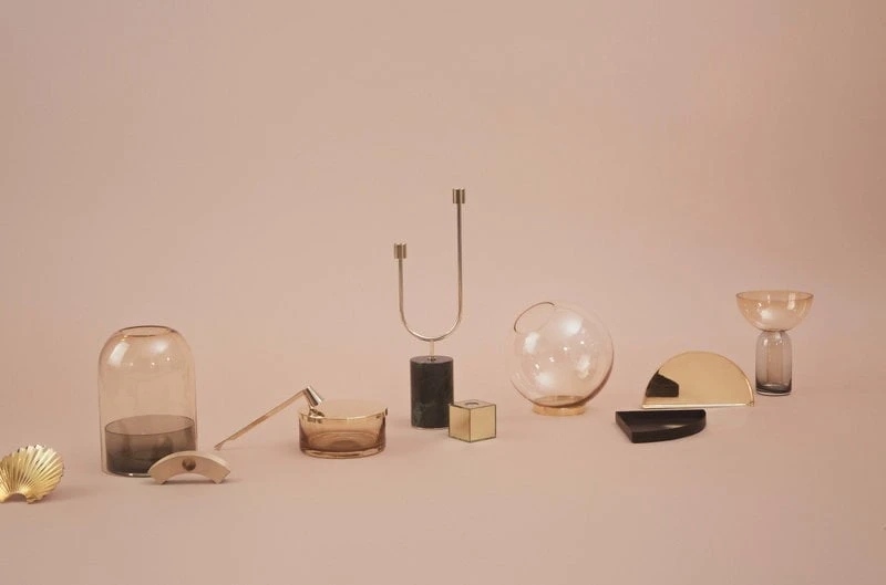 AYTM Windlicht Tota, Bernsteinfarben – Schwarz 5 AYTM Windlicht Tota, Bernsteinfarben – Schwarz – Bild 3