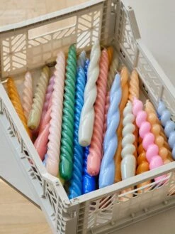 Hay Long Twist Kerzen, 6 Stück, Dunkler Pfirsich, Dunkelrosa, Hellro -Innendekorationen Candle family Color Crate M light grey