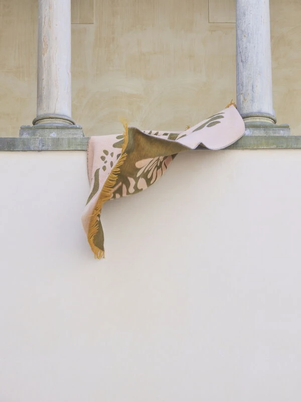 Väre Decke, 130 × 170 cm, Grün, Rosa 5 Väre Decke, 130 × 170 cm, Grün, Rosa – Bild 3