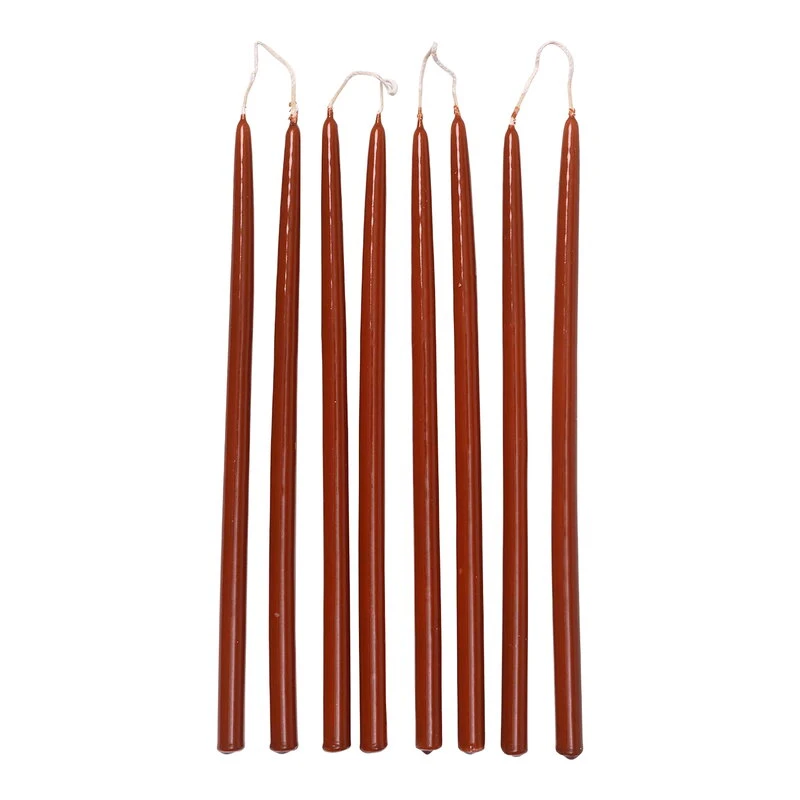 Ferm LIVING Spike Kerzen, Dünn, 8er-Set, Rostrot 3 Ferm LIVING Spike Kerzen, Dünn, 8er-Set, Rostrot