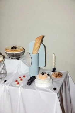 Hay Tube Kerzenhalter, S, Dunkelblau -Innendekorationen Finnish Design Shop 0723P FDS kesa 2023 1348