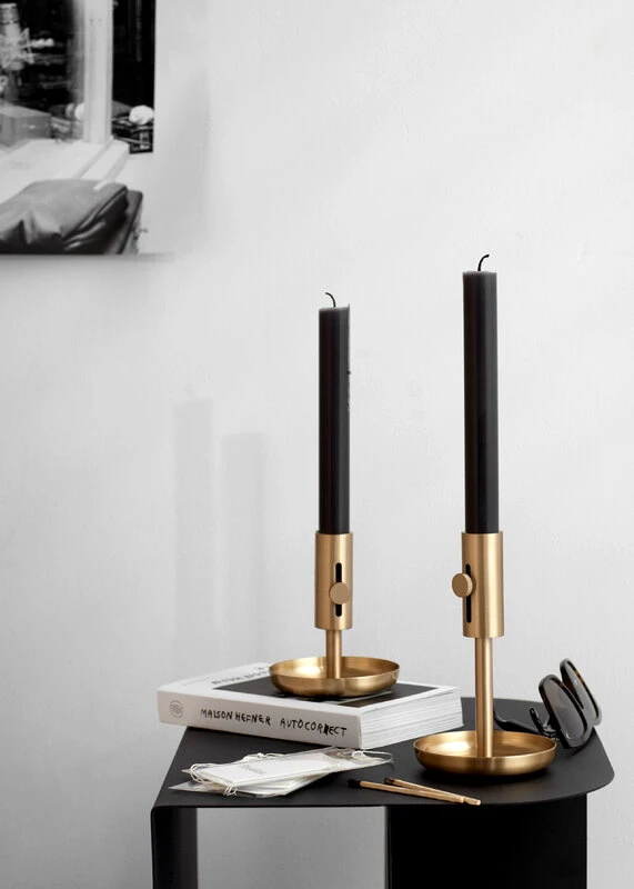 Northern Granny Kerzenhalter, 16 cm, Messing 4 Northern Granny Kerzenhalter, 16 cm, Messing – Bild 2