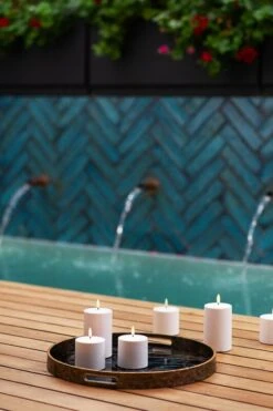 Outdoor LED-Stumpenkerze, 7,8 X 12,8 cm, Weiß -Innendekorationen Outdoor Candles deck by pool large