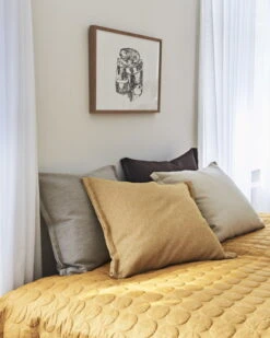 Hay Mega Dot Bettbezug, Senf -Innendekorationen Plica Sprinkle Mega Dot mustard