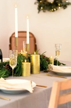 LED Spitzkerze, 2 Stück, Nordic White 9 LED Spitzkerze, 2 Stück, Nordic White -Innendekorationen Taper Pillar Candles metallic gold Christmas table setup 2