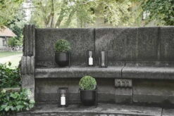 By Lassen Light'In Laterne, Groß, Schwarz -Innendekorationen byLassen LightIn Kubus Flowerpot 23 1