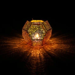 Tom Dixon Etch Kerzenhalter, Messing 11 Tom Dixon Etch Kerzenhalter, Messing -Innendekorationen etch2