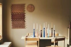 Lily Kerzenhalter, Schwarz -Innendekorationen kobalt bluesky bluewarm rosesmoked oak 2