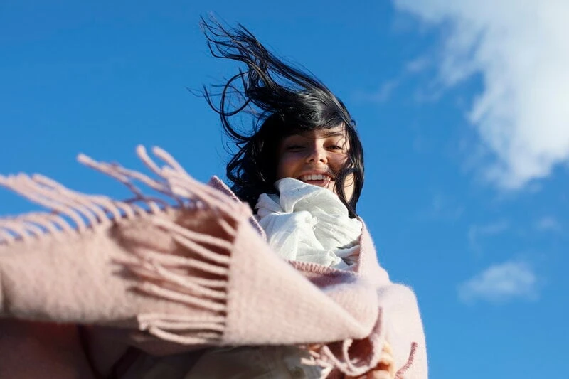 Uni Stola Mit Taschen, Blassrosa 4 Uni Stola Mit Taschen, Blassrosa – Bild 2