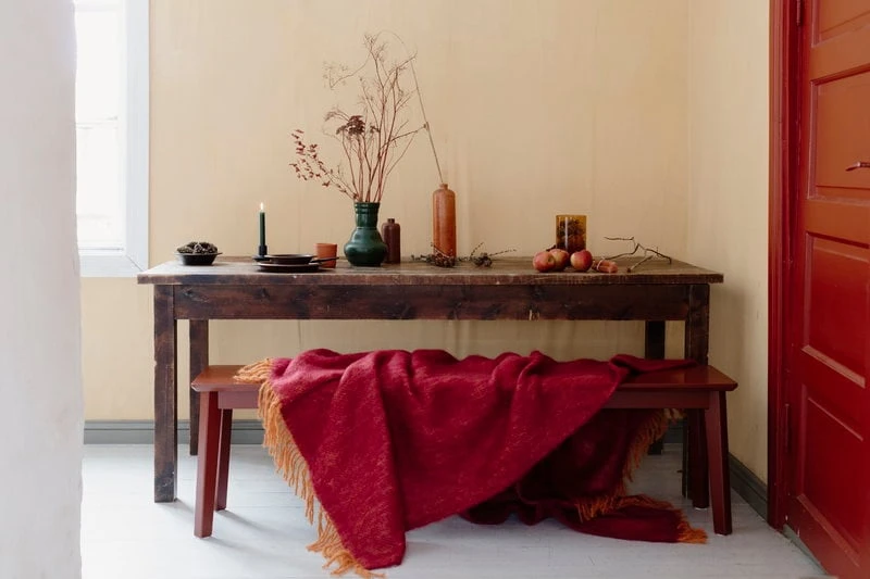 Revontuli Mohairdecke, Rostorange - Bordeauxrot 5 Revontuli Mohairdecke, Rostorange - Bordeauxrot – Bild 3