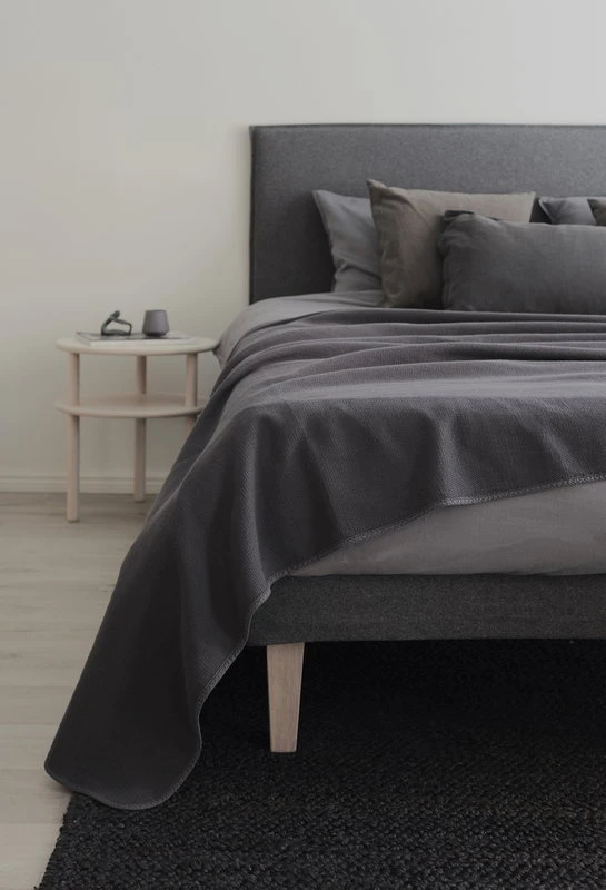 Alma Bettdecke 160 X 260 Cm, Lavagrau 4 Alma Bettdecke 160 X 260 Cm, Lavagrau – Bild 2